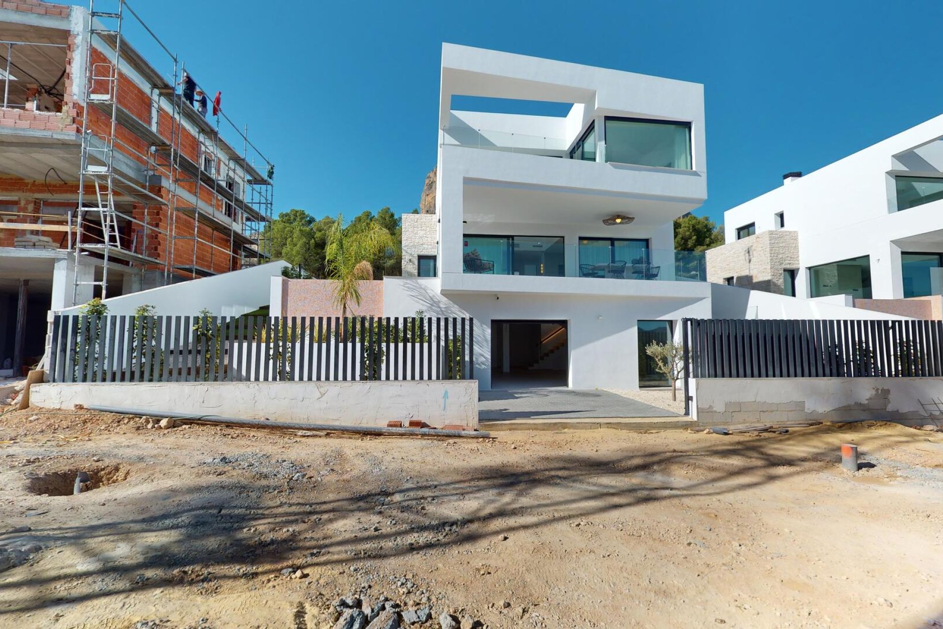 New Build - detached -
Polop