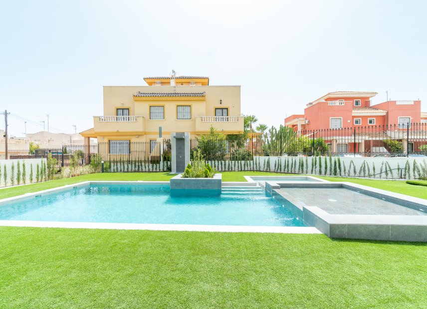 New Build - low-bungalow -
Torrevieja