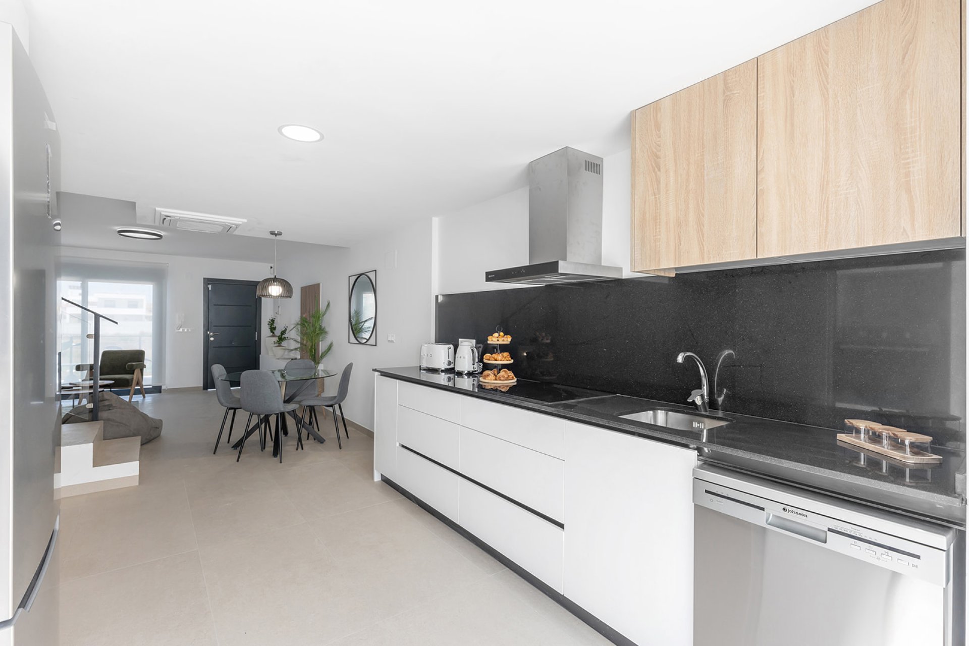 New Build - Semi-detached -
Rafal