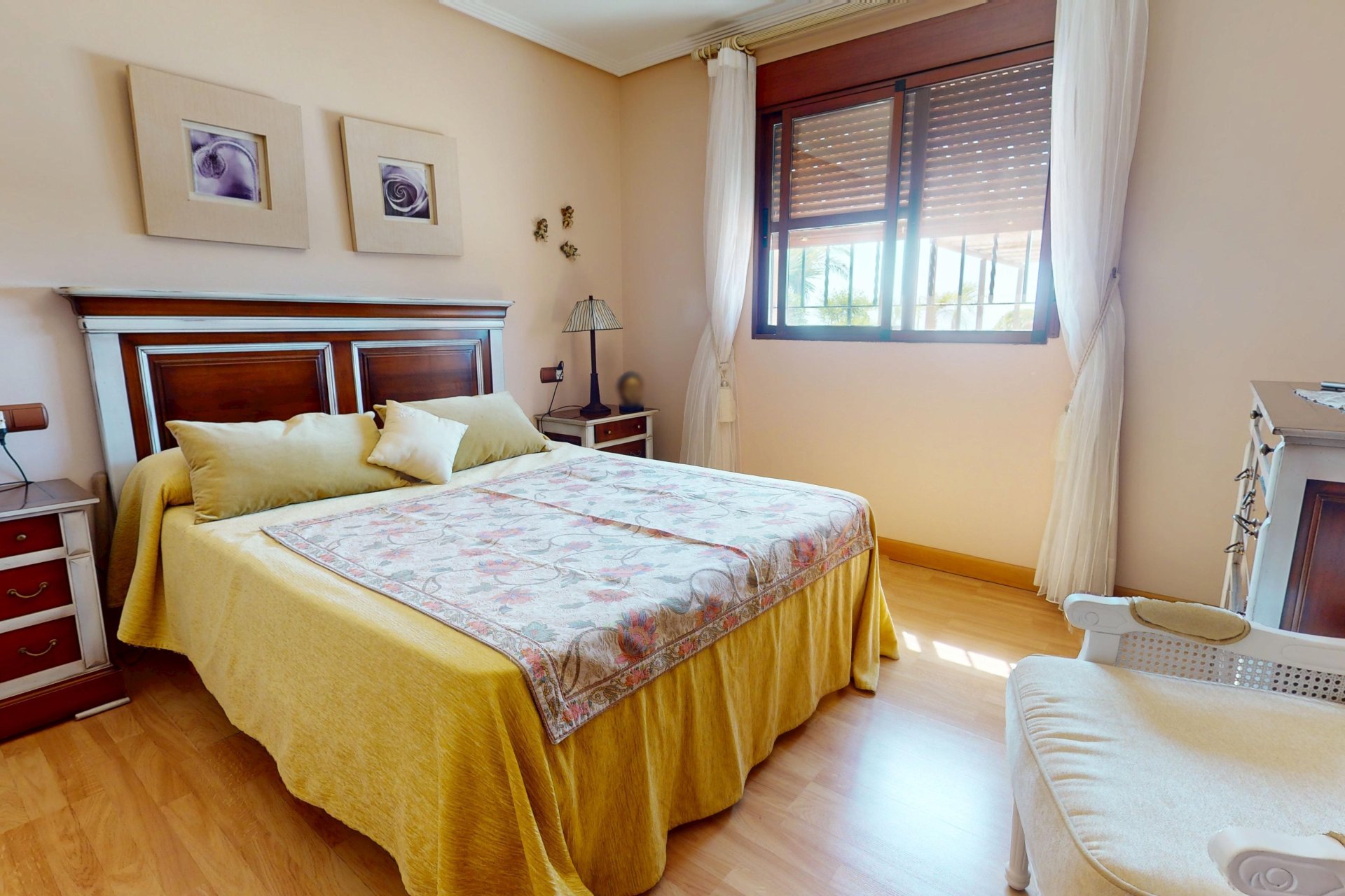 Nybyggeri - detached -
Águilas