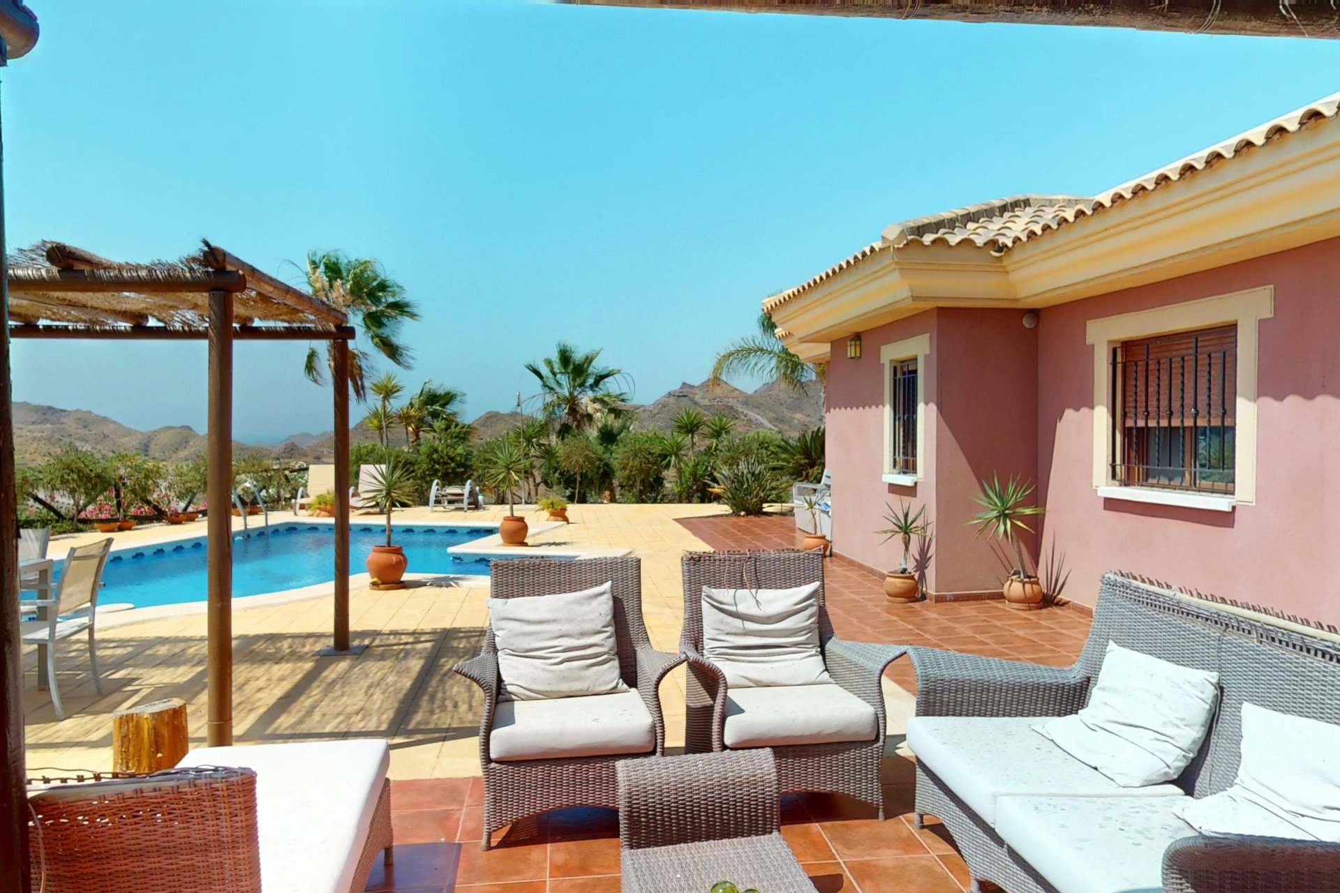 Nybyggeri - detached -
Águilas