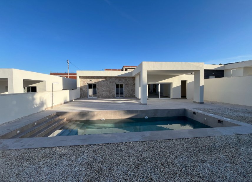 Nybyggeri - detached -
Aspe