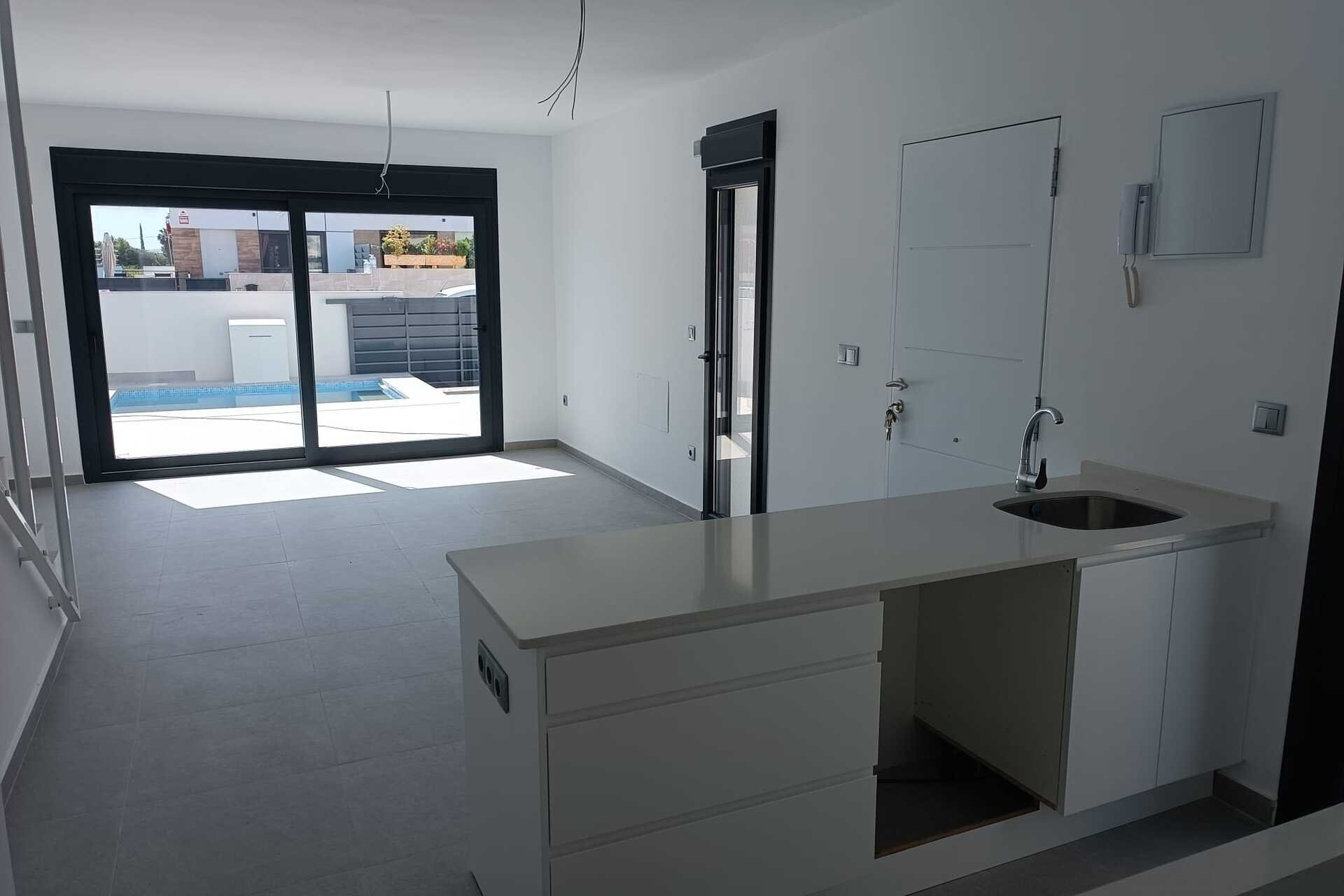 Nybyggeri - detached -
Daya Nueva