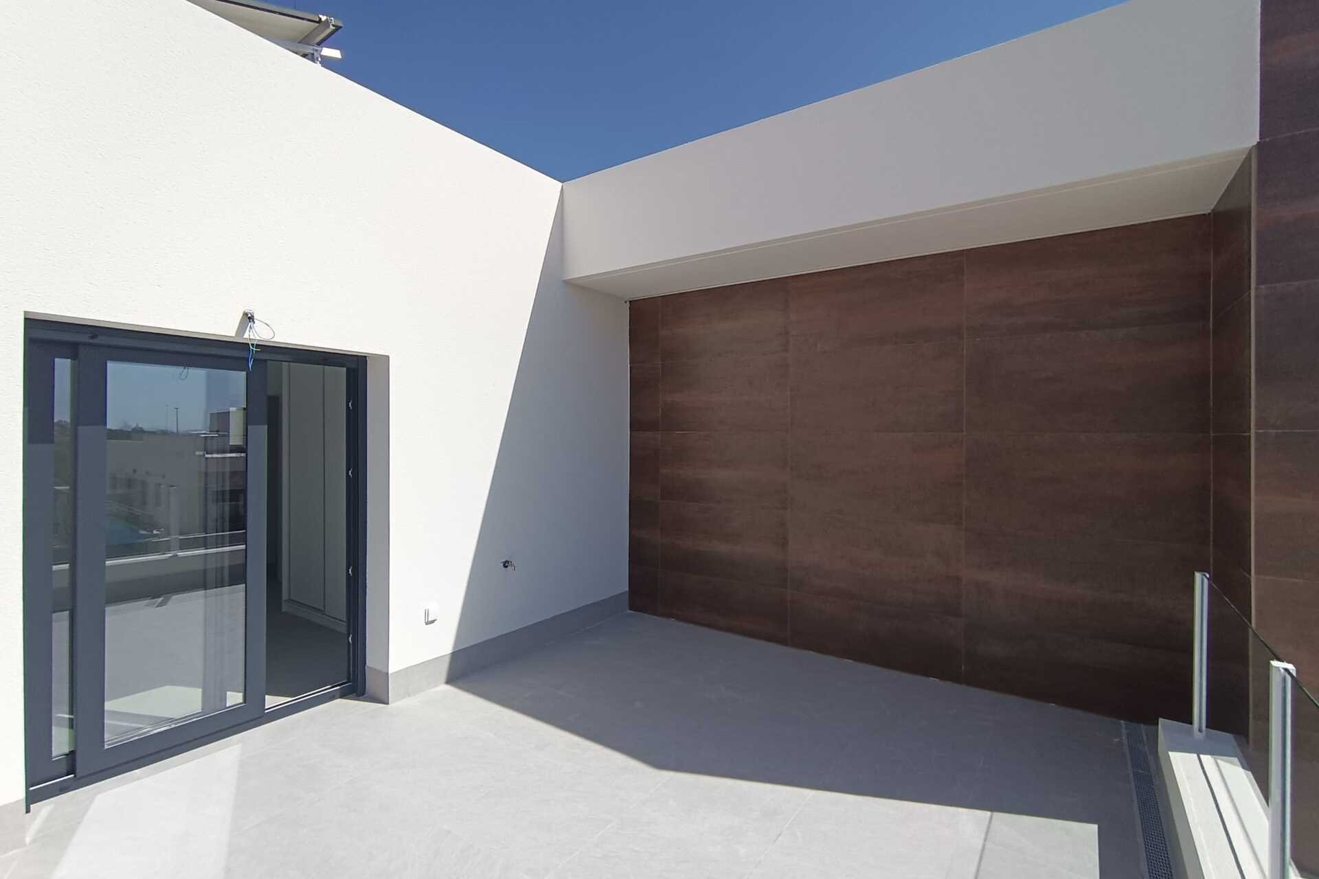 Nybyggeri - detached -
Daya Nueva