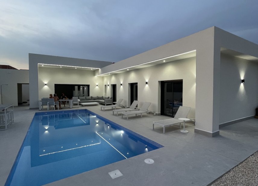 Nybyggeri - detached -
La Romana