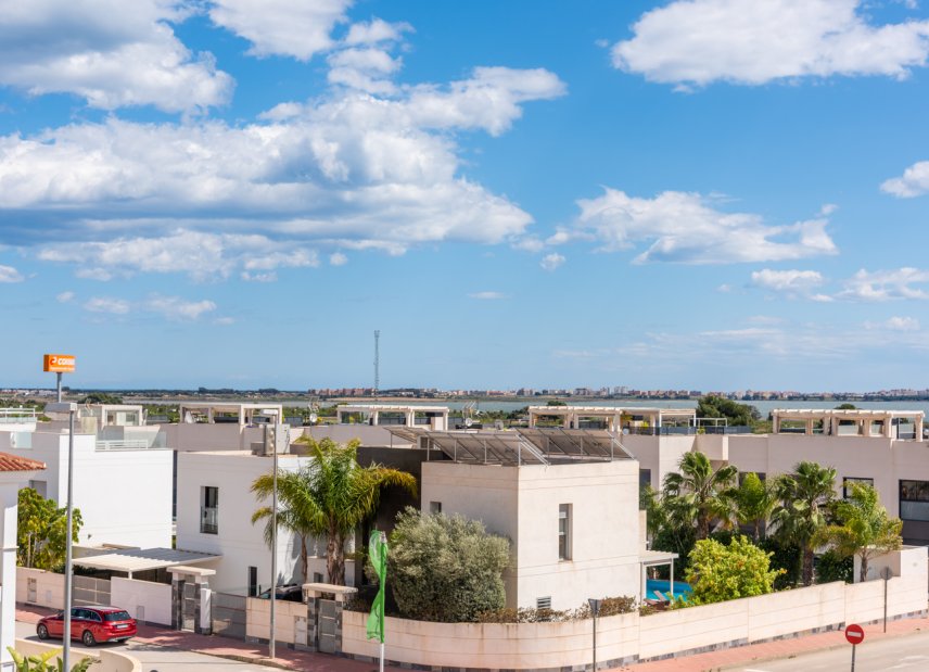 Nybyggeri - detached -
Los Montesinos