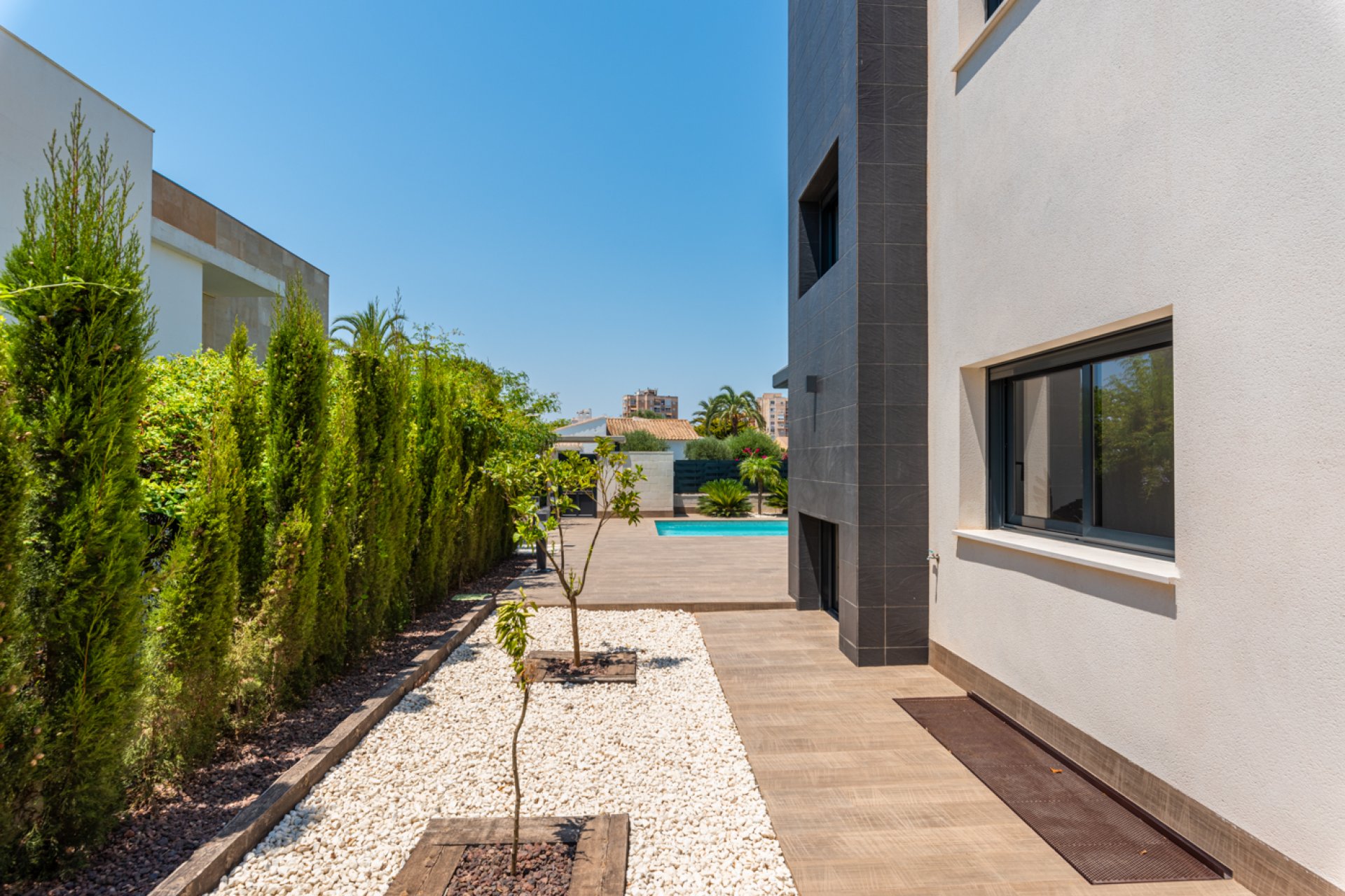 Nybyggeri - detached -
Playa Paraiso