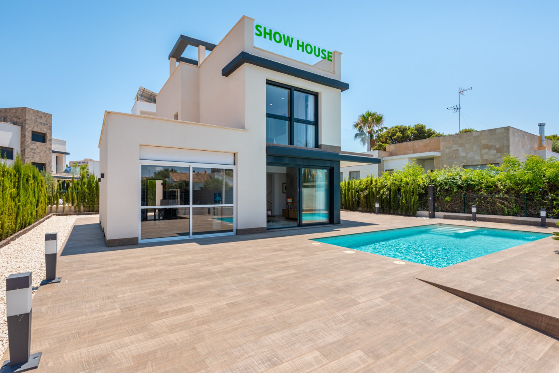 Nybyggeri - detached -
Playa Paraiso