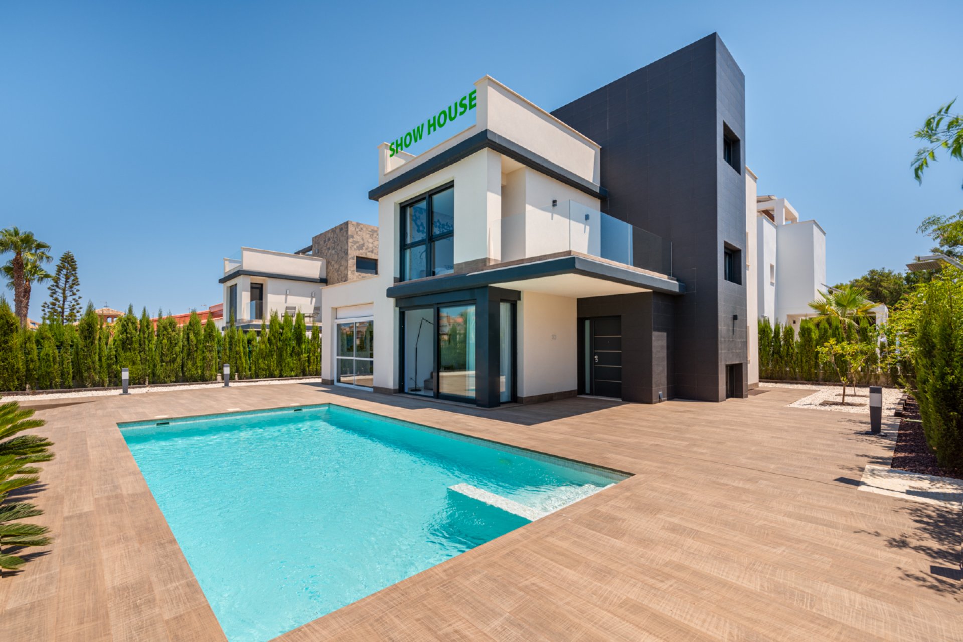 Nybyggeri - detached -
Playa Paraiso