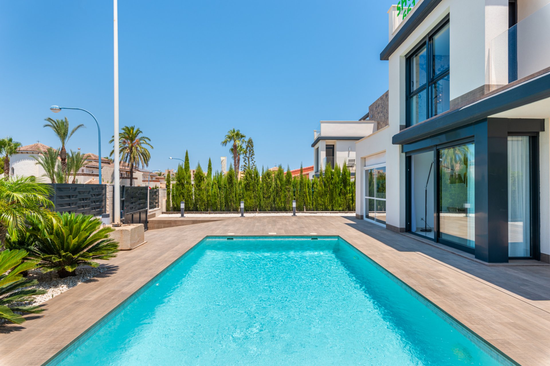 Nybyggeri - detached -
Playa Paraiso