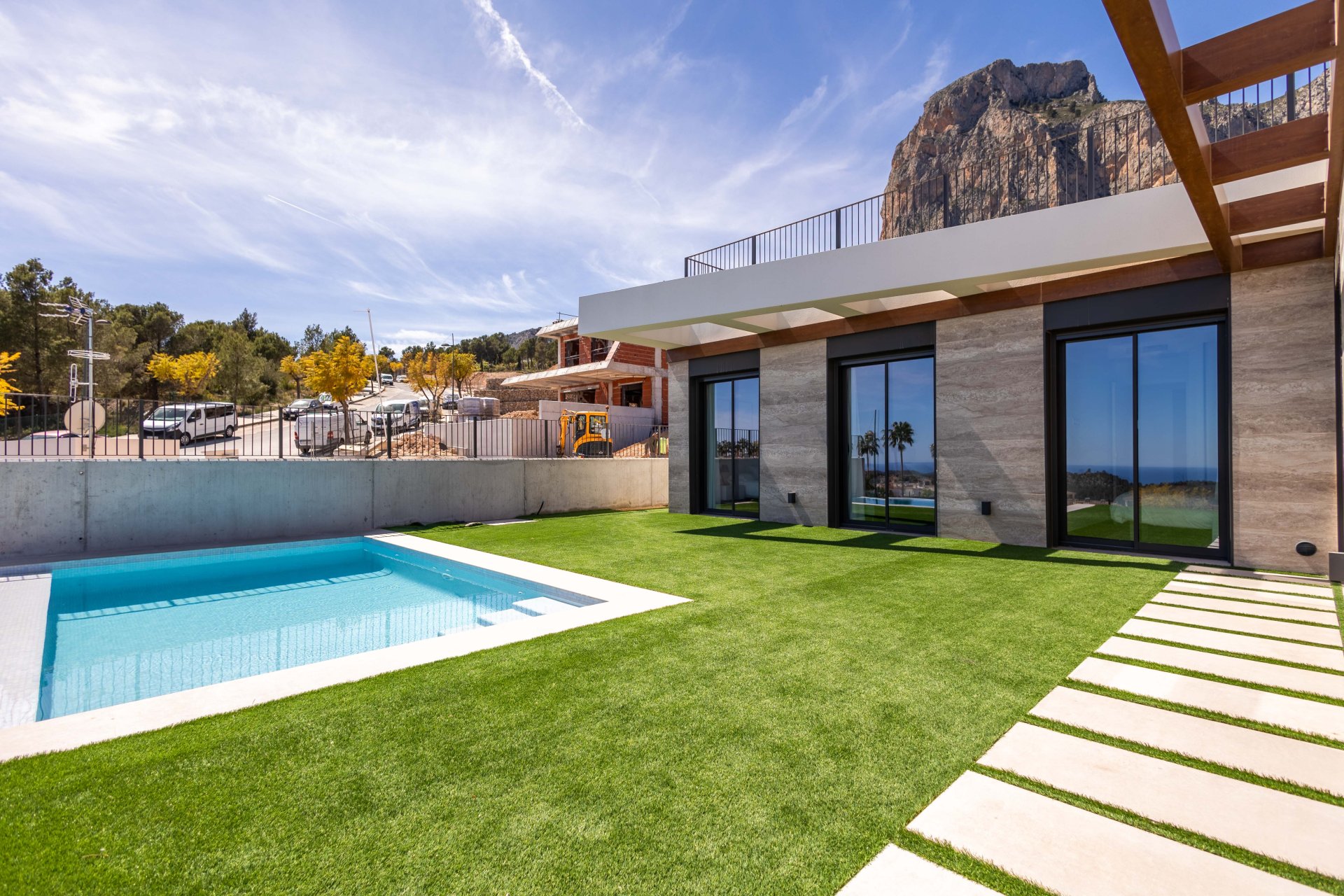 Nybyggeri - detached -
Polop