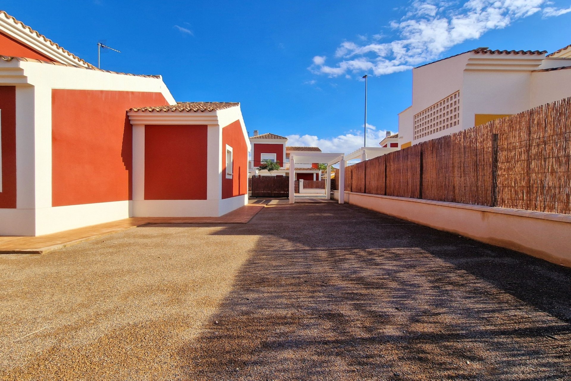 Nybyggeri - detached -
Purias