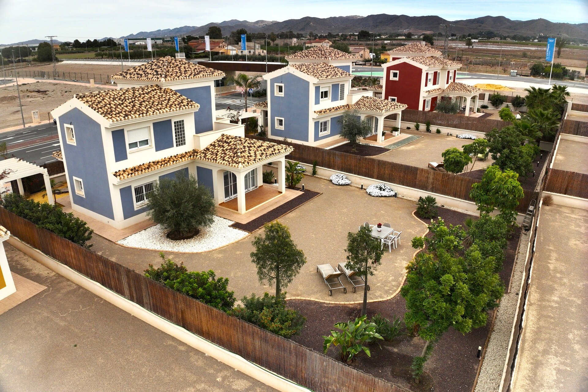 Nybyggeri - detached -
Purias