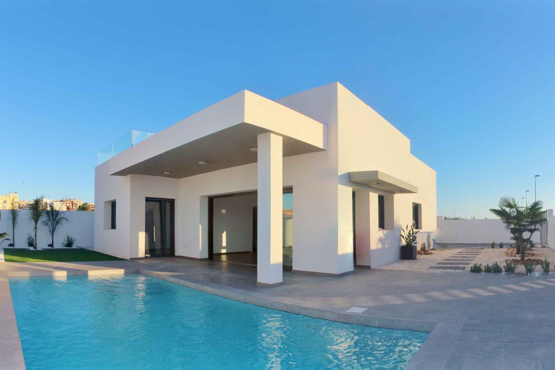 Nybyggeri - detached -
Rafal