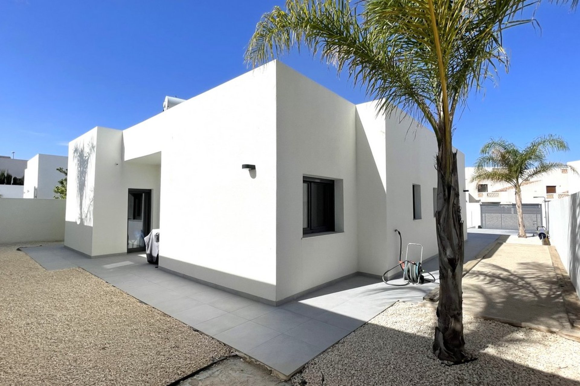 Nybyggeri - detached -
Rafal