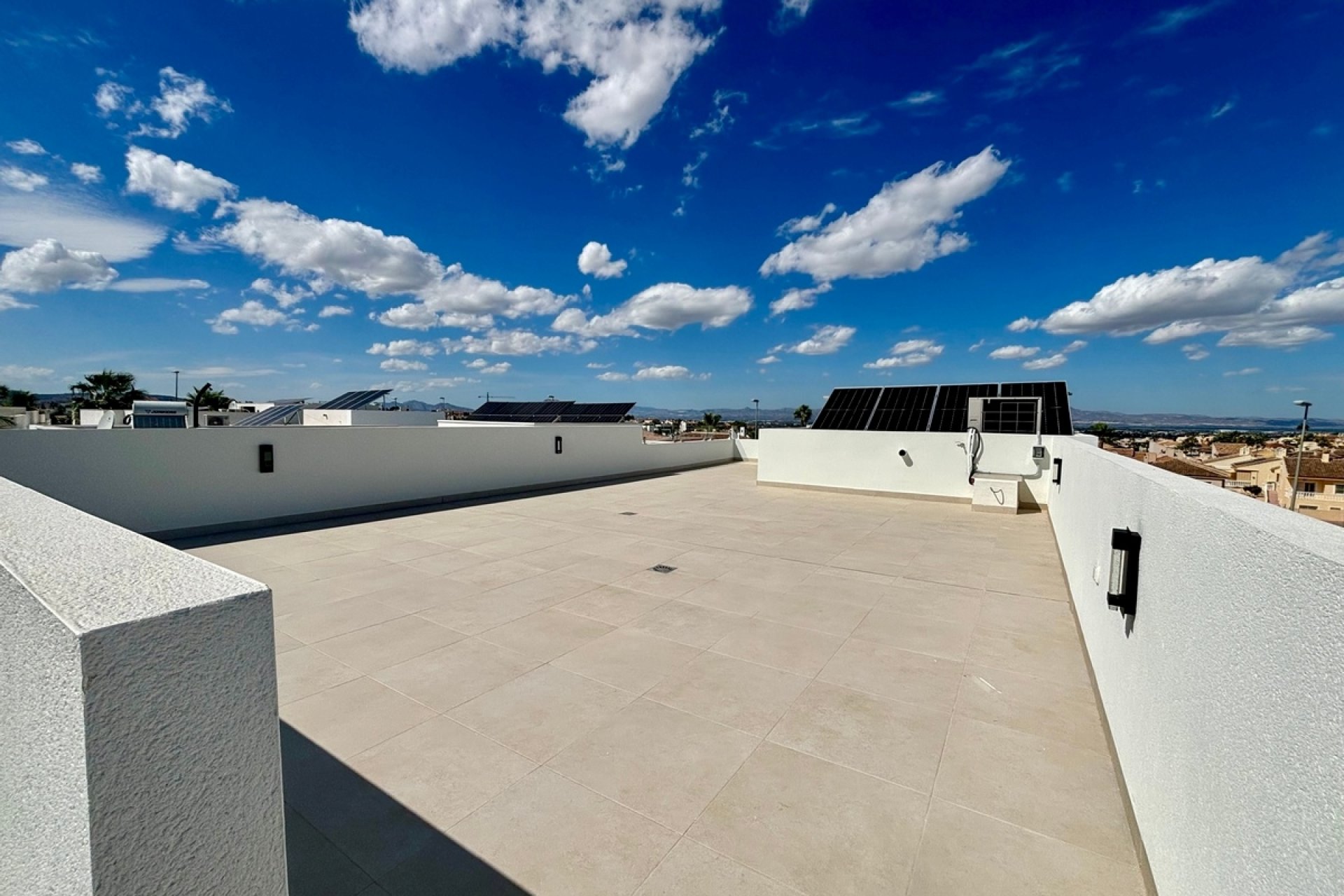 Nybyggeri - detached -
Rojales