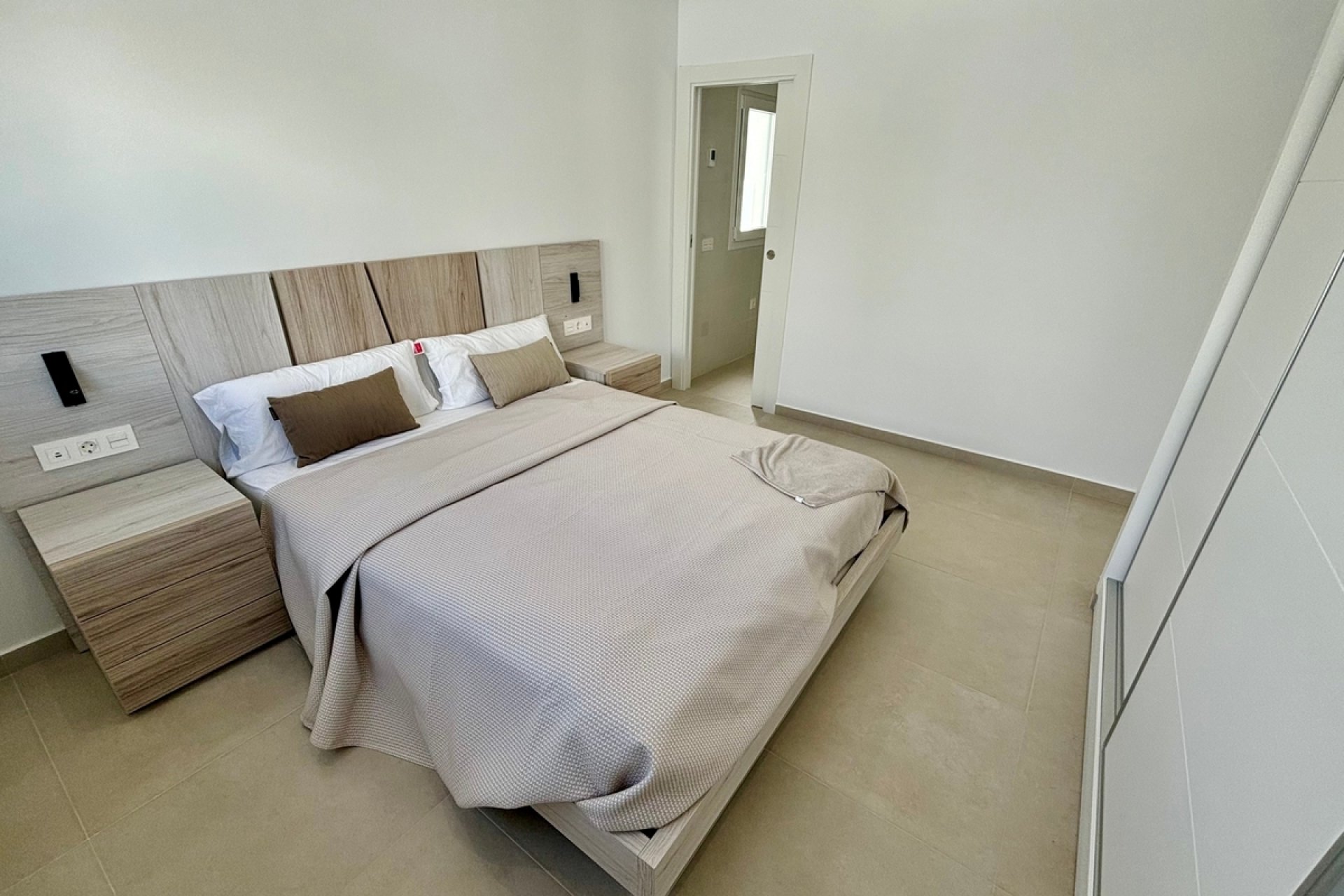 Nybyggeri - detached -
Rojales