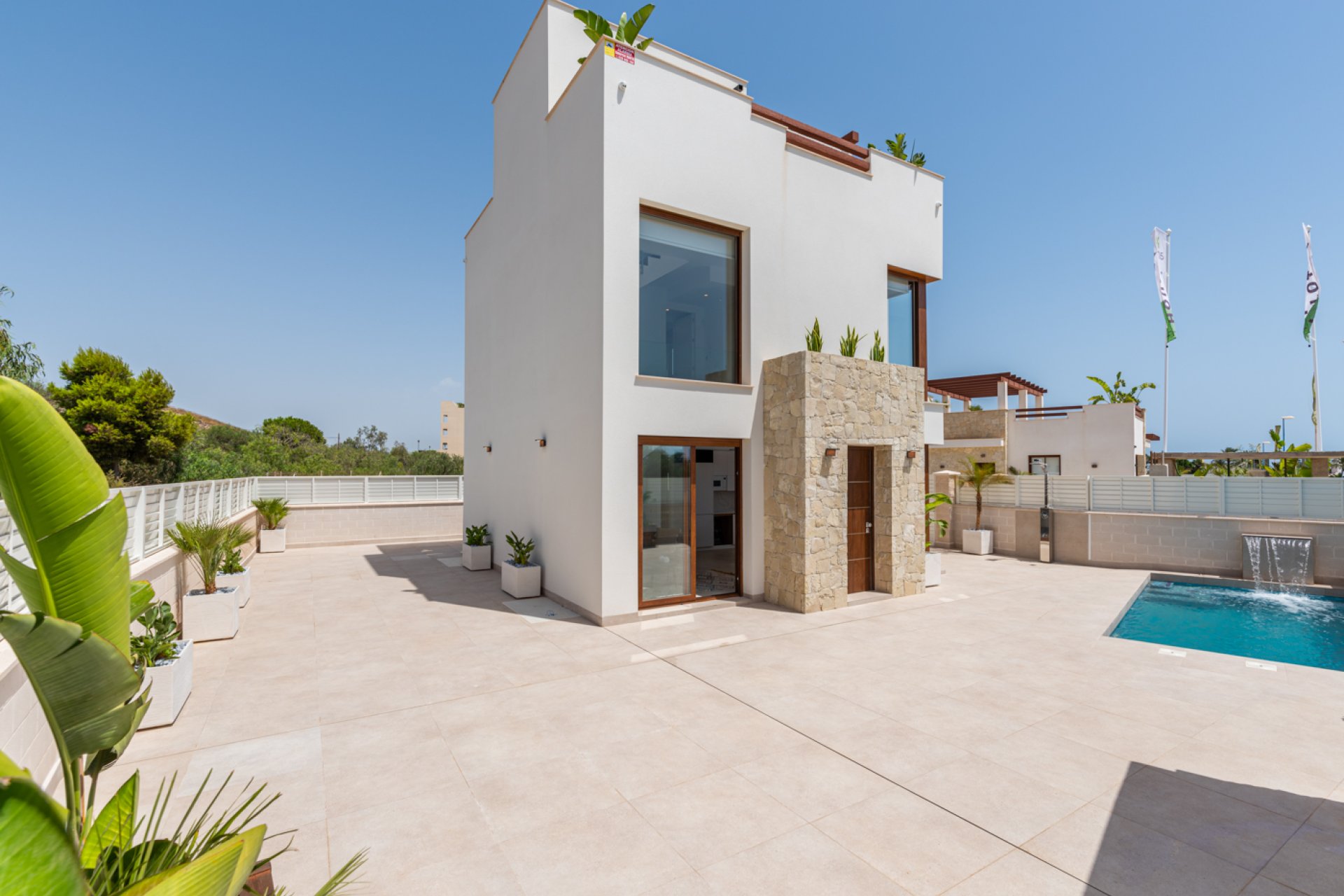 Nybyggeri - detached -
Vera