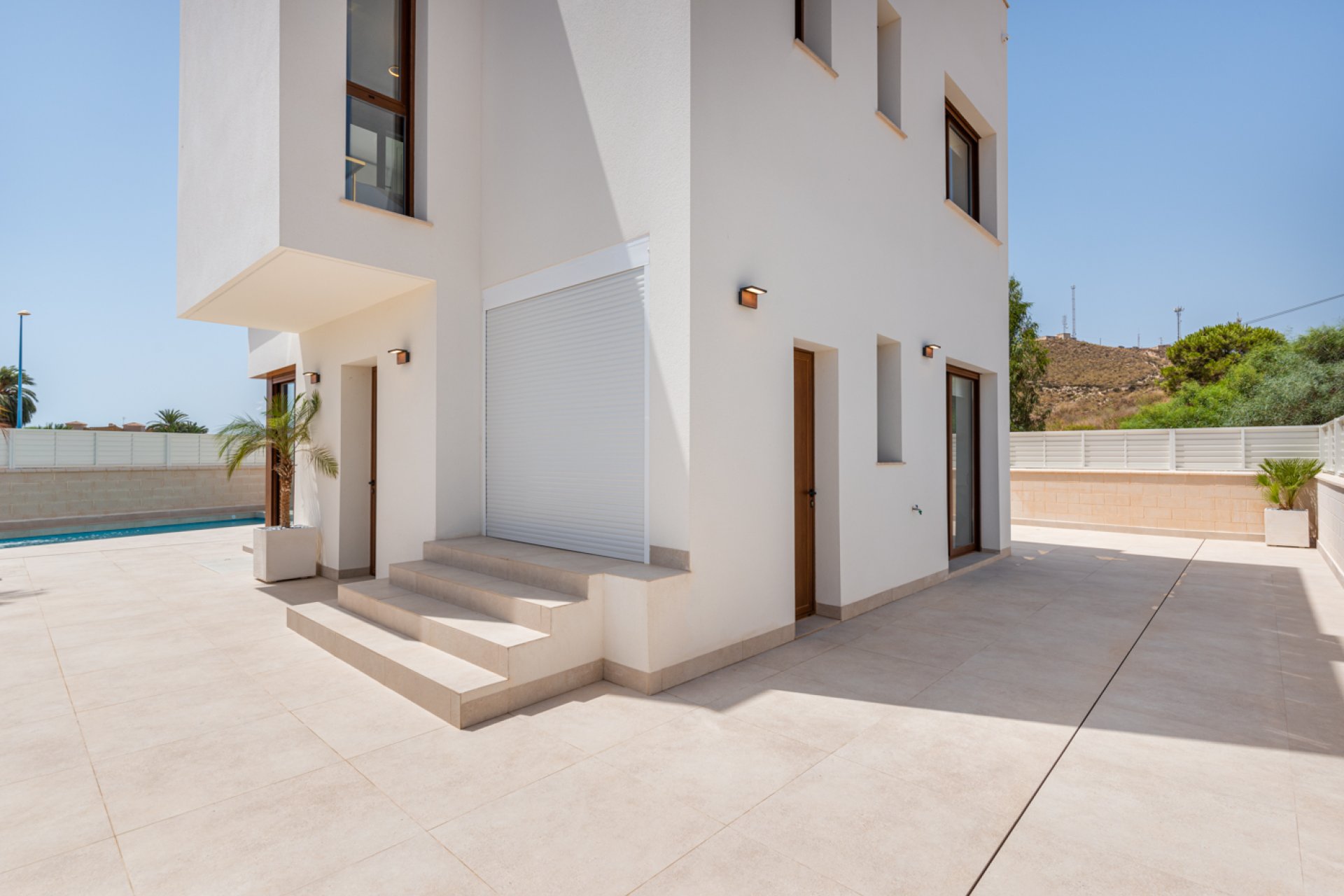 Nybyggeri - detached -
Vera