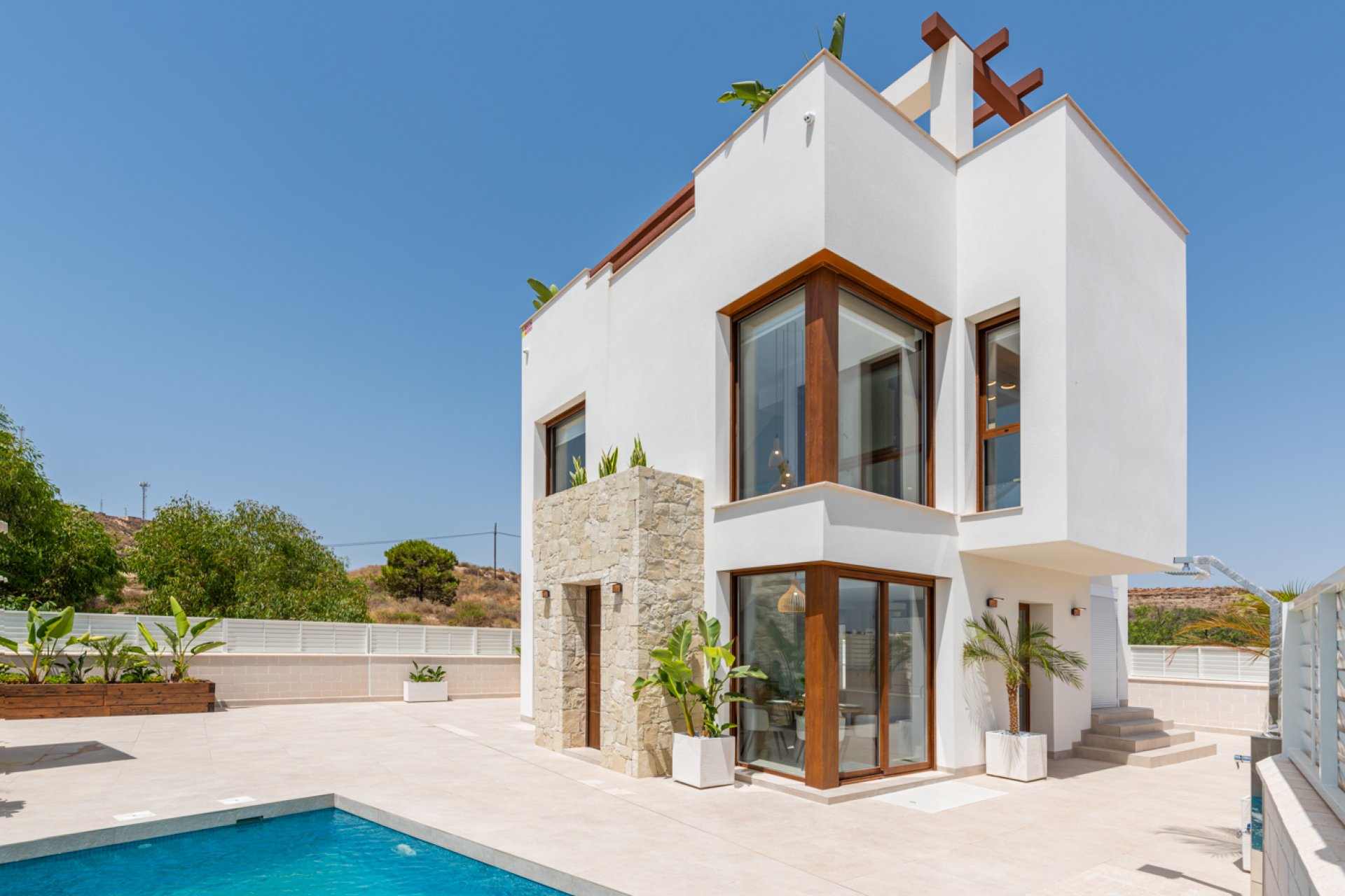 Nybyggeri - detached -
Vera