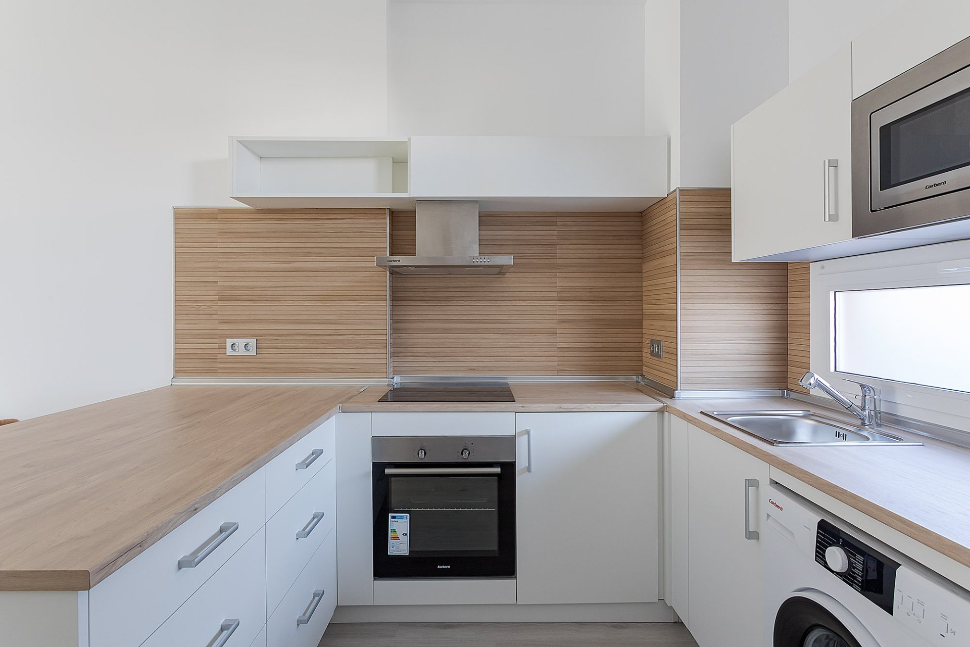 Nybyggeri - ground-floor -
Vera