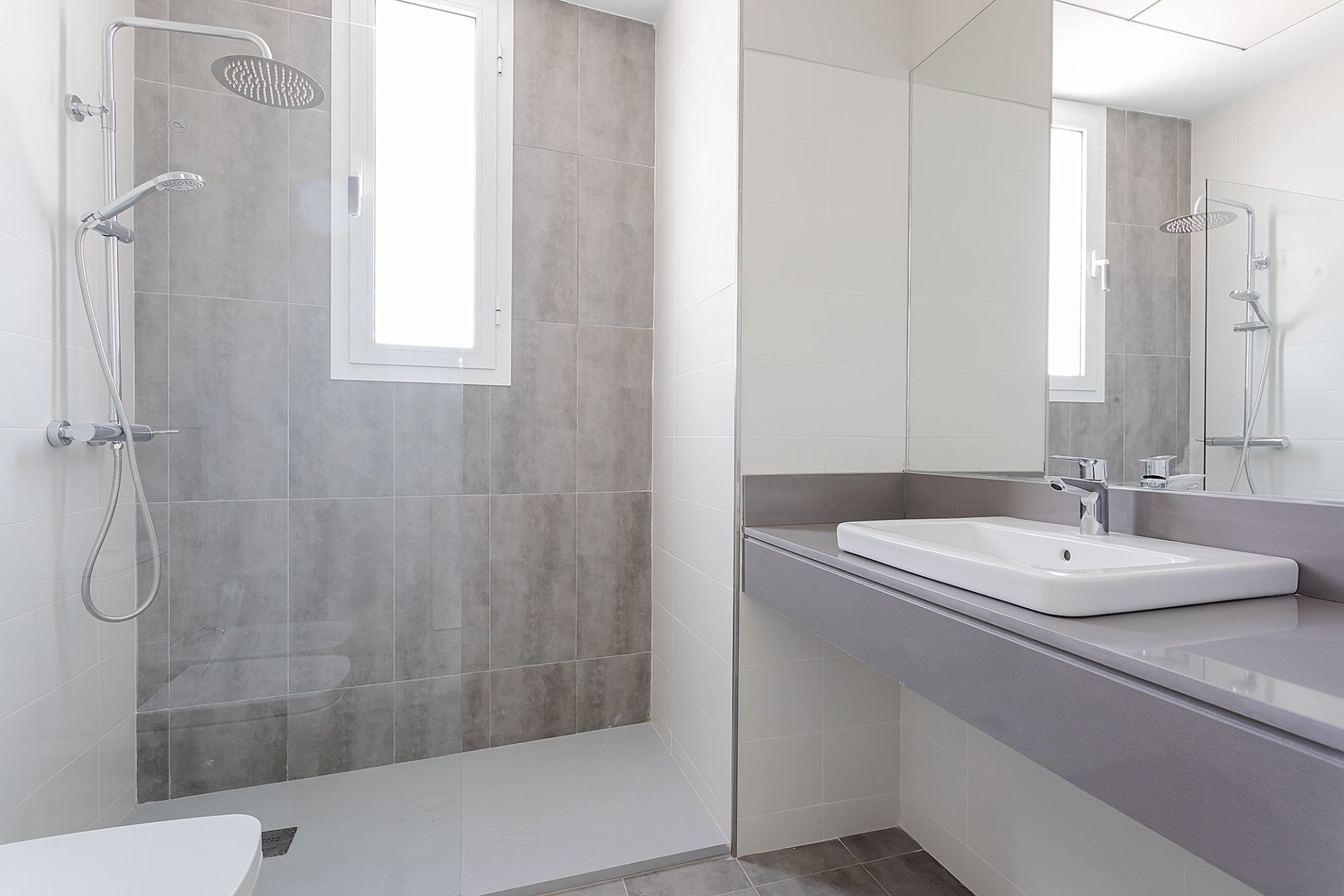 Nybyggeri - ground-floor -
Vera