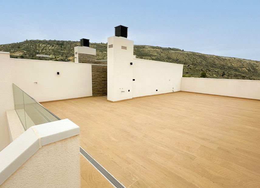 Nybyggeri - high-bungalow -
La Finca Golf