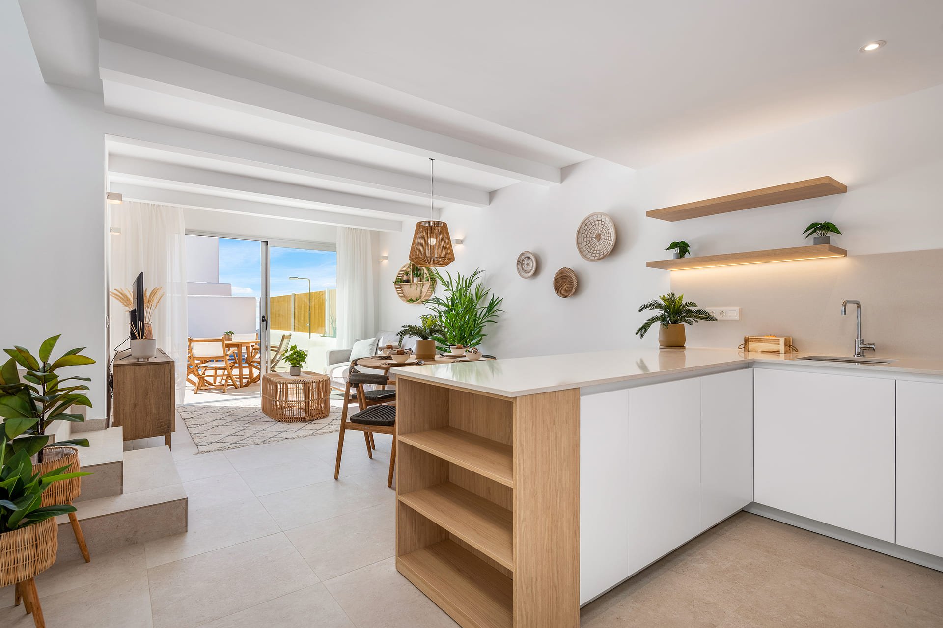 Nybyggeri - low-bungalow -
Dolores