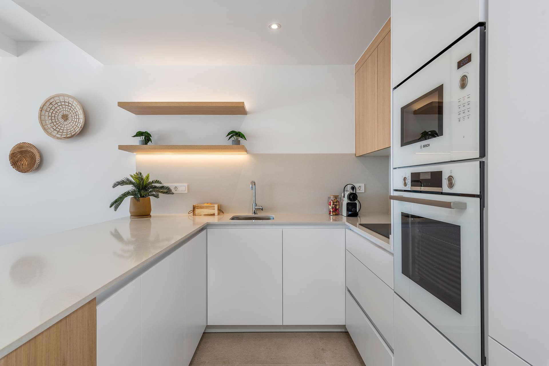 Nybyggeri - low-bungalow -
Dolores