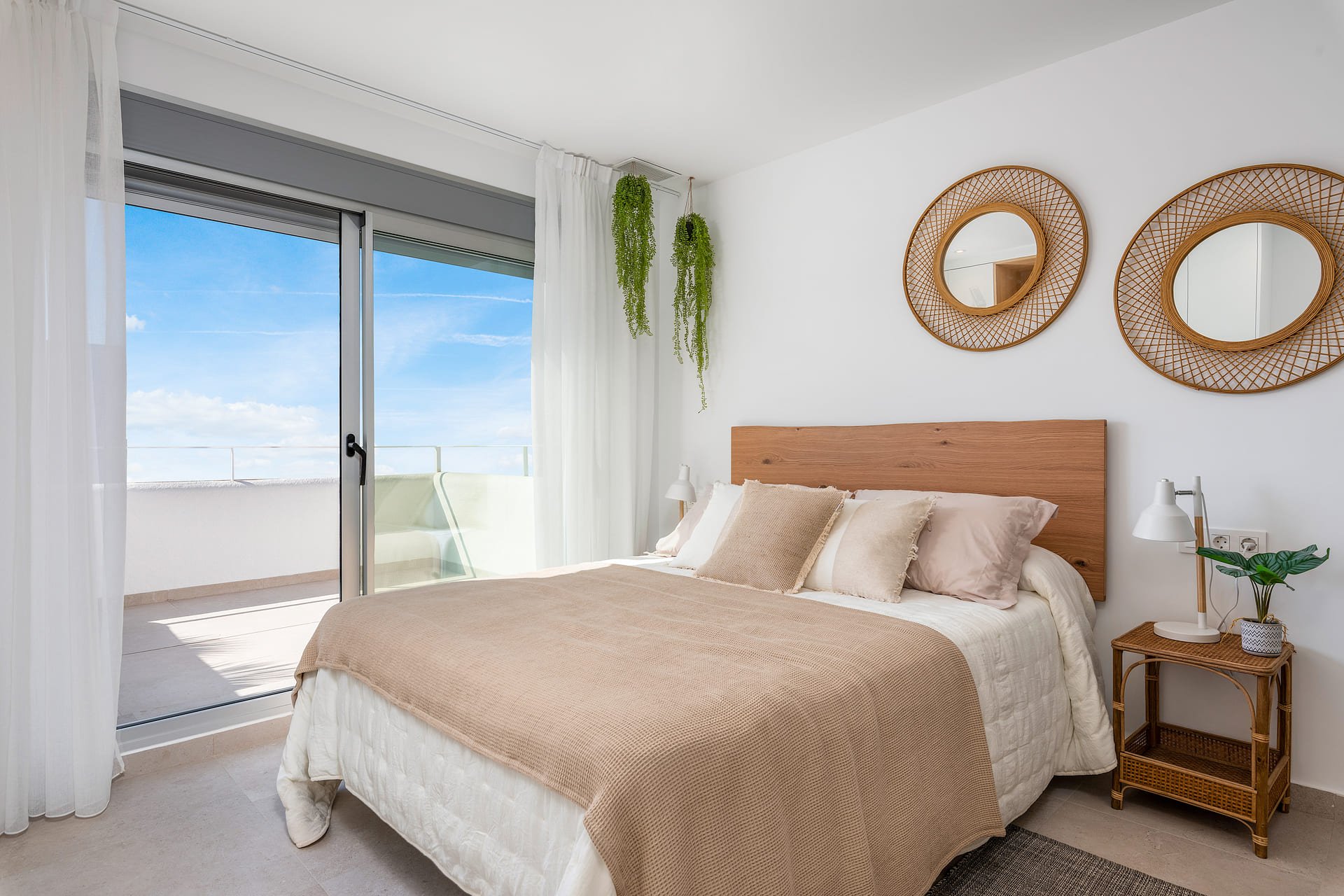 Nybyggeri - low-bungalow -
Dolores
