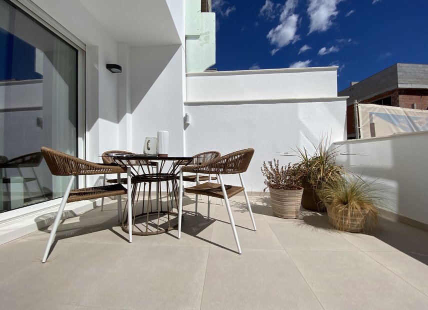 Nybyggeri - low-bungalow -
Pilar de la Horadada