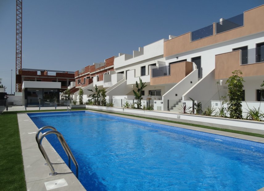 Nybyggeri - low-bungalow -
Pilar de la Horadada