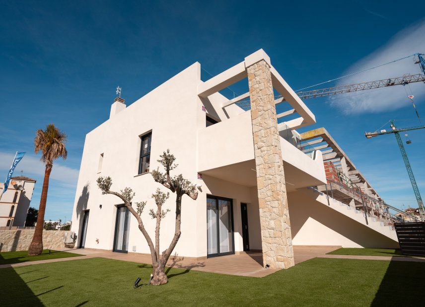 Nybyggeri - low-bungalow -
Pilar de la Horadada