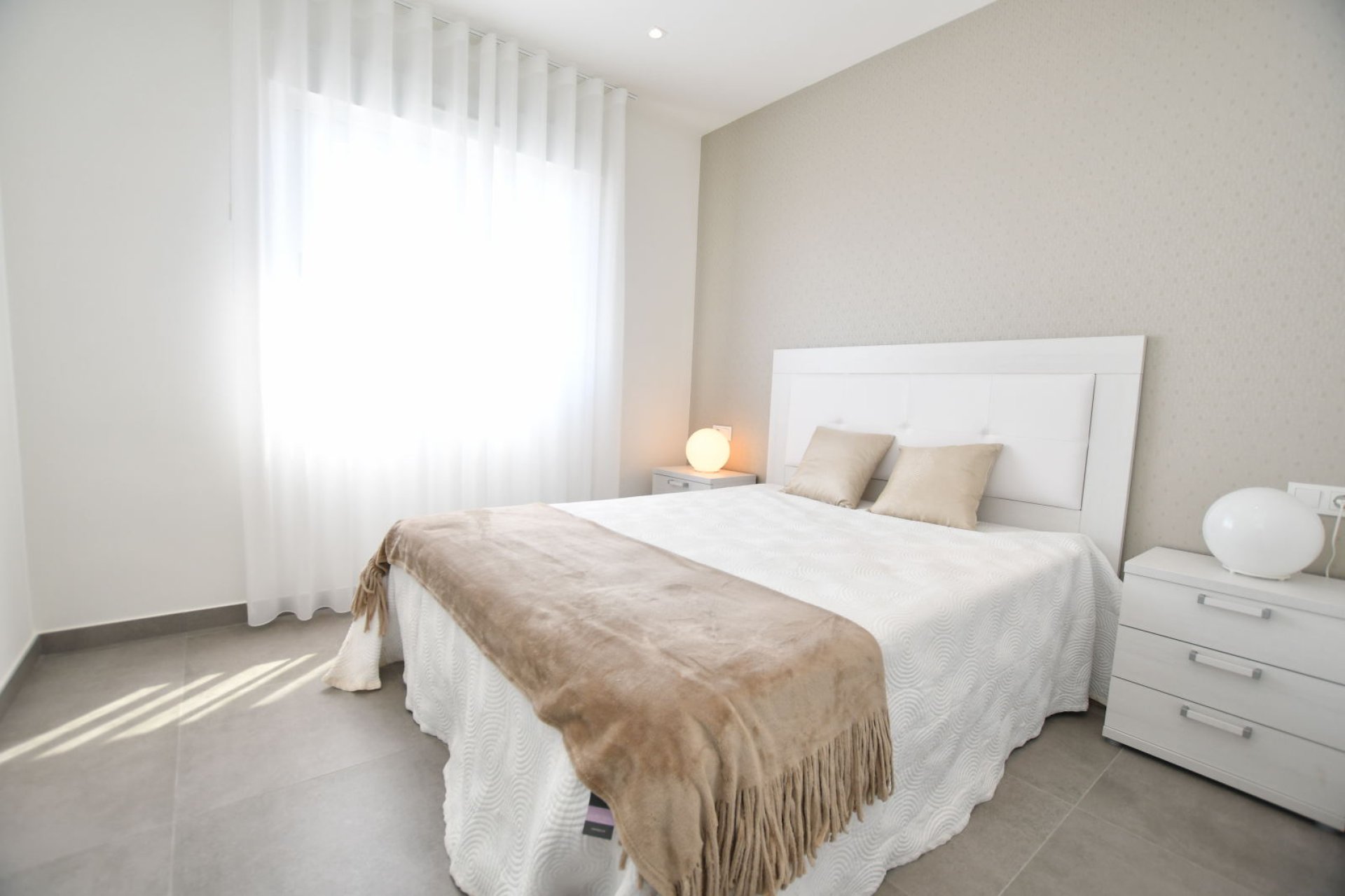 Nybyggeri - low-bungalow -
San Miguel de Salinas
