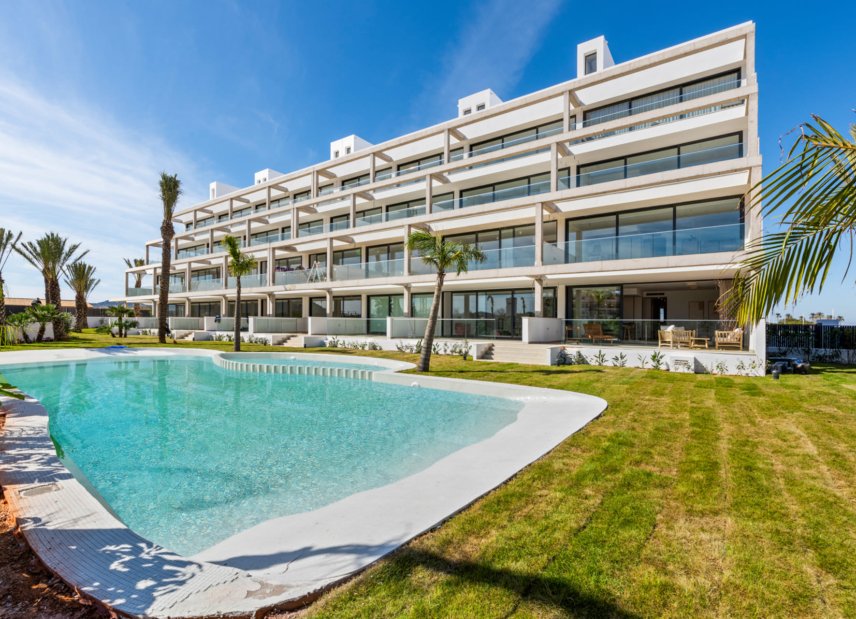 Nybyggeri - Penthouse -
Islas Menores