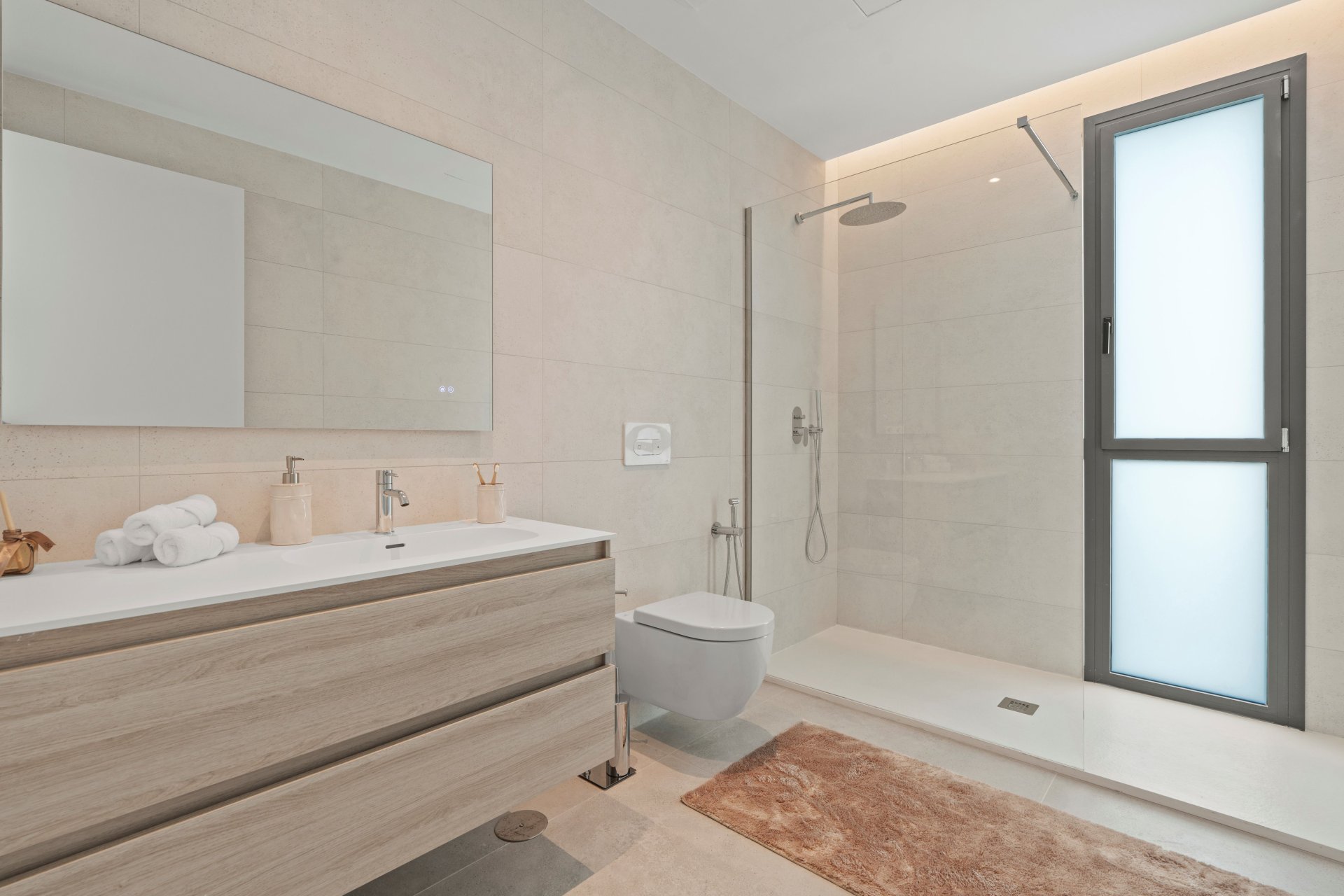 Nybyggeri - Villa -
Benidorm
