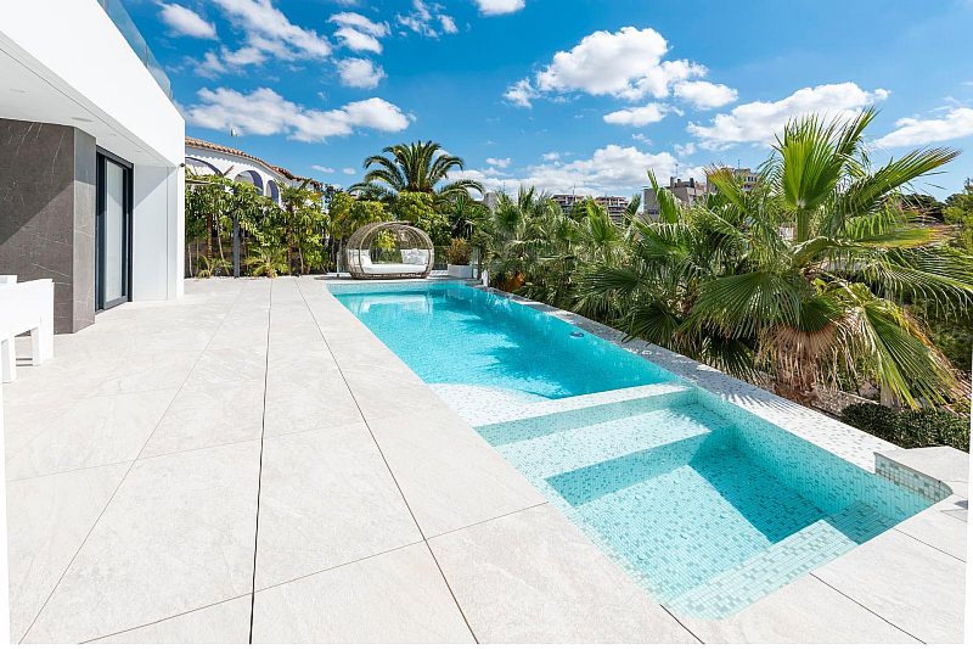 Nybyggeri - Villa -
Calpe
