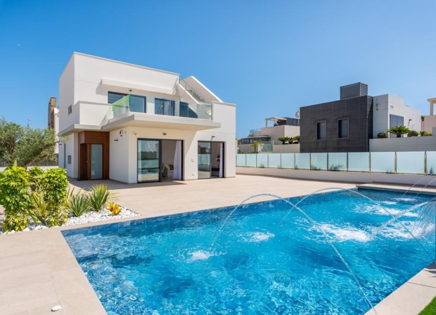 Nybyggeri - Villa -
Dehesa de Campoamor