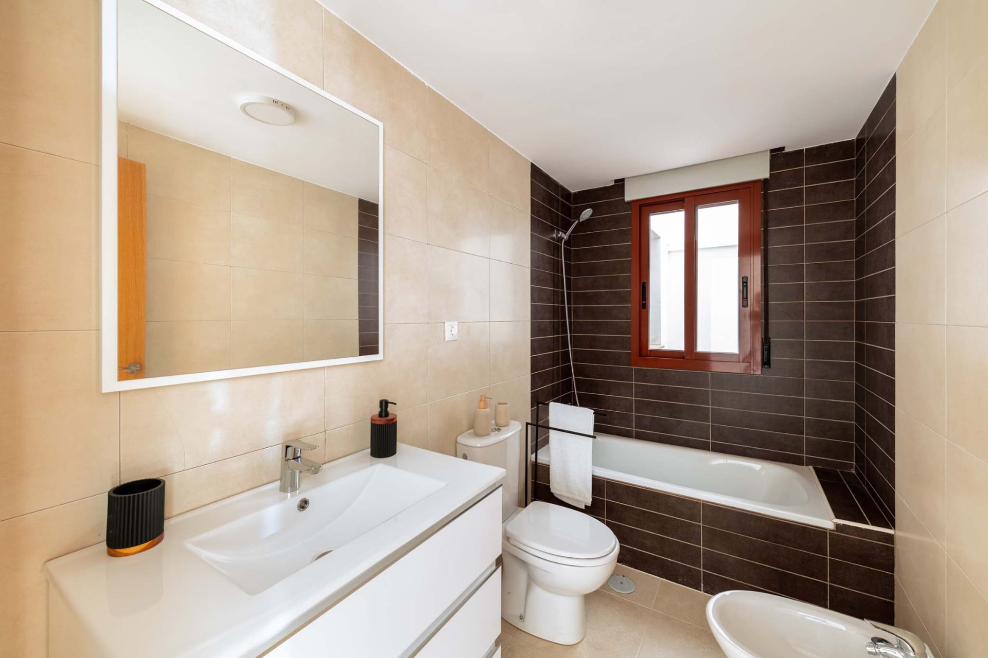 Obra nueva - apartment -
Jerónimo y Avileses