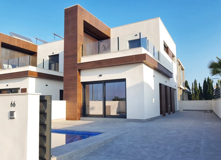 Obra nueva - detached -
Daya Nueva
