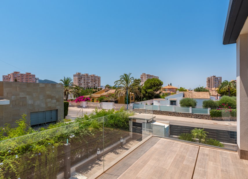 Obra nueva - detached -
Playa Paraiso