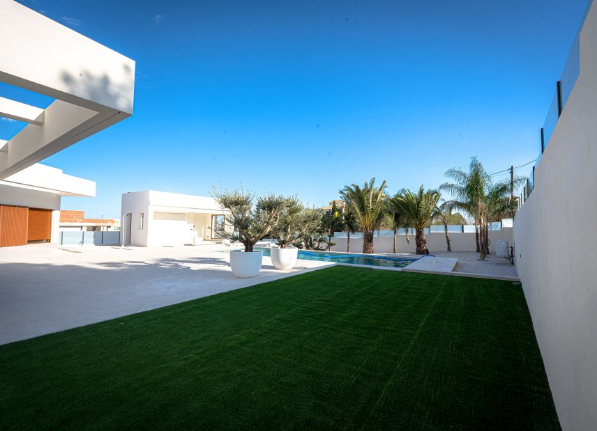 Obra nueva - Villa -
Ciudad Quesada