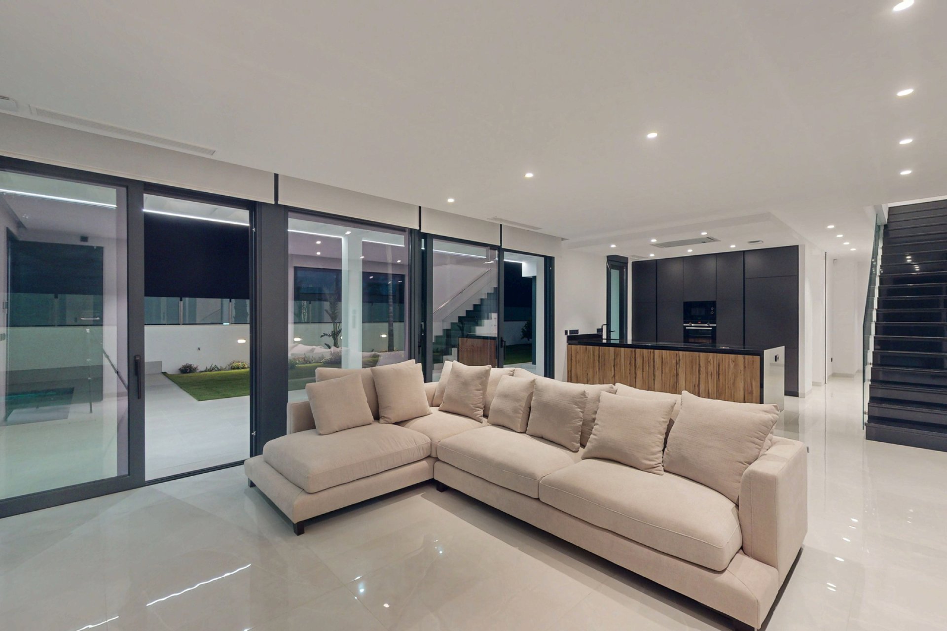 Obra nueva - Villa -
Finestrat