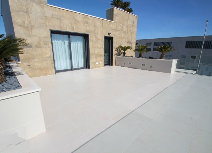 Obra nueva - Villa -
San Miguel de Salinas