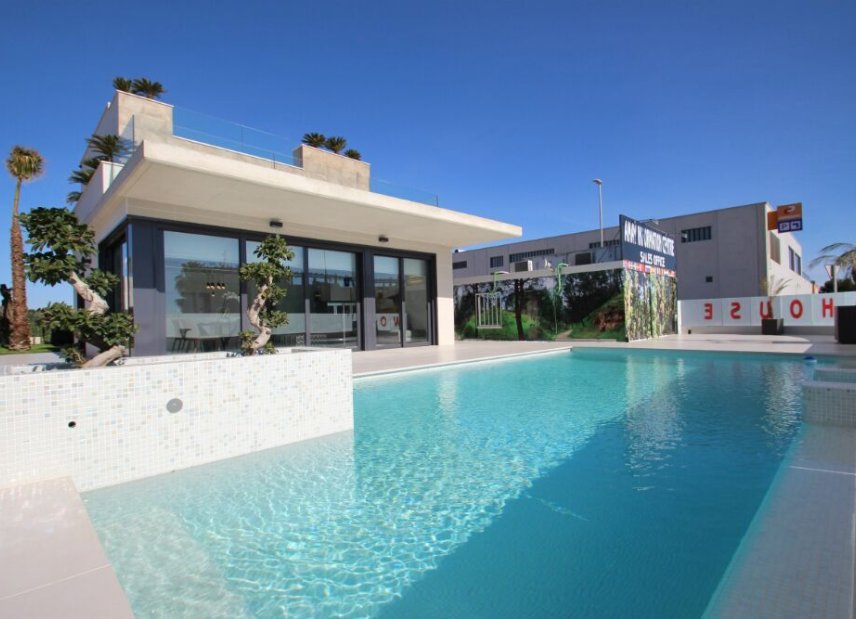 Obra nueva - Villa -
San Miguel de Salinas
