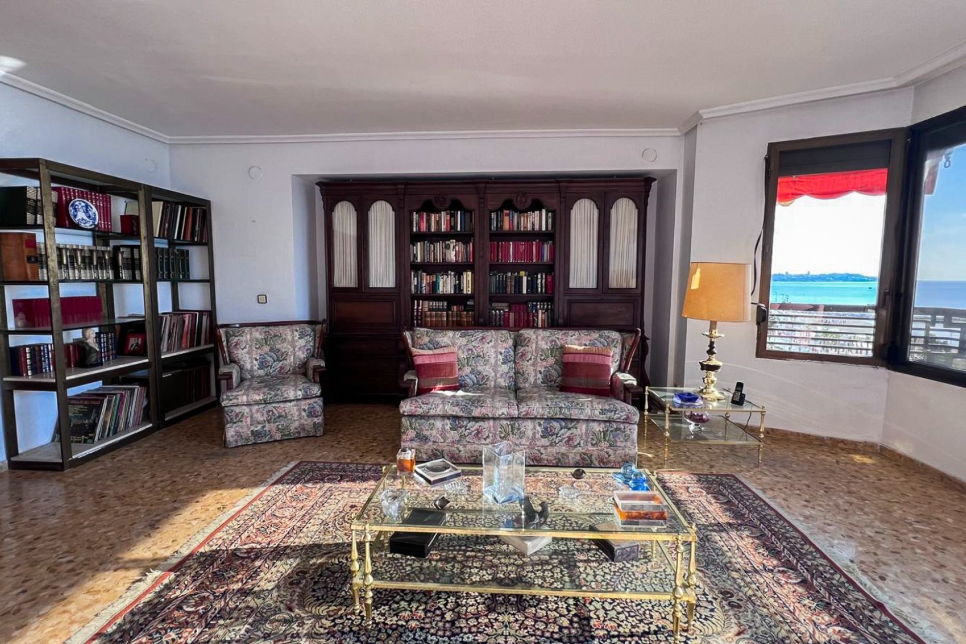 Resale - apartment -
Alicante - Center