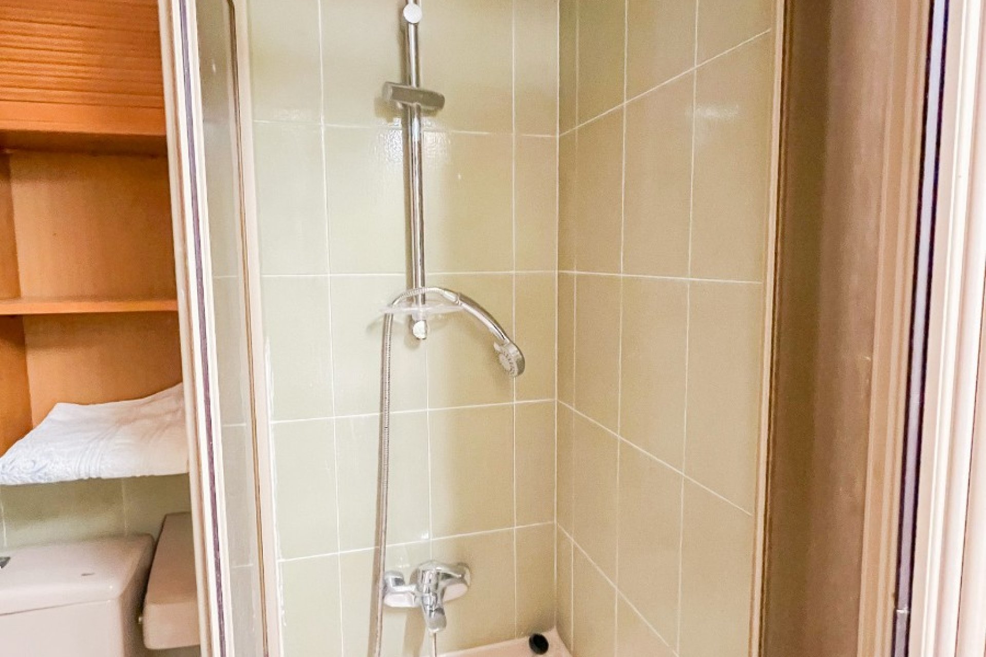 Resale - apartment -
Alicante - Center