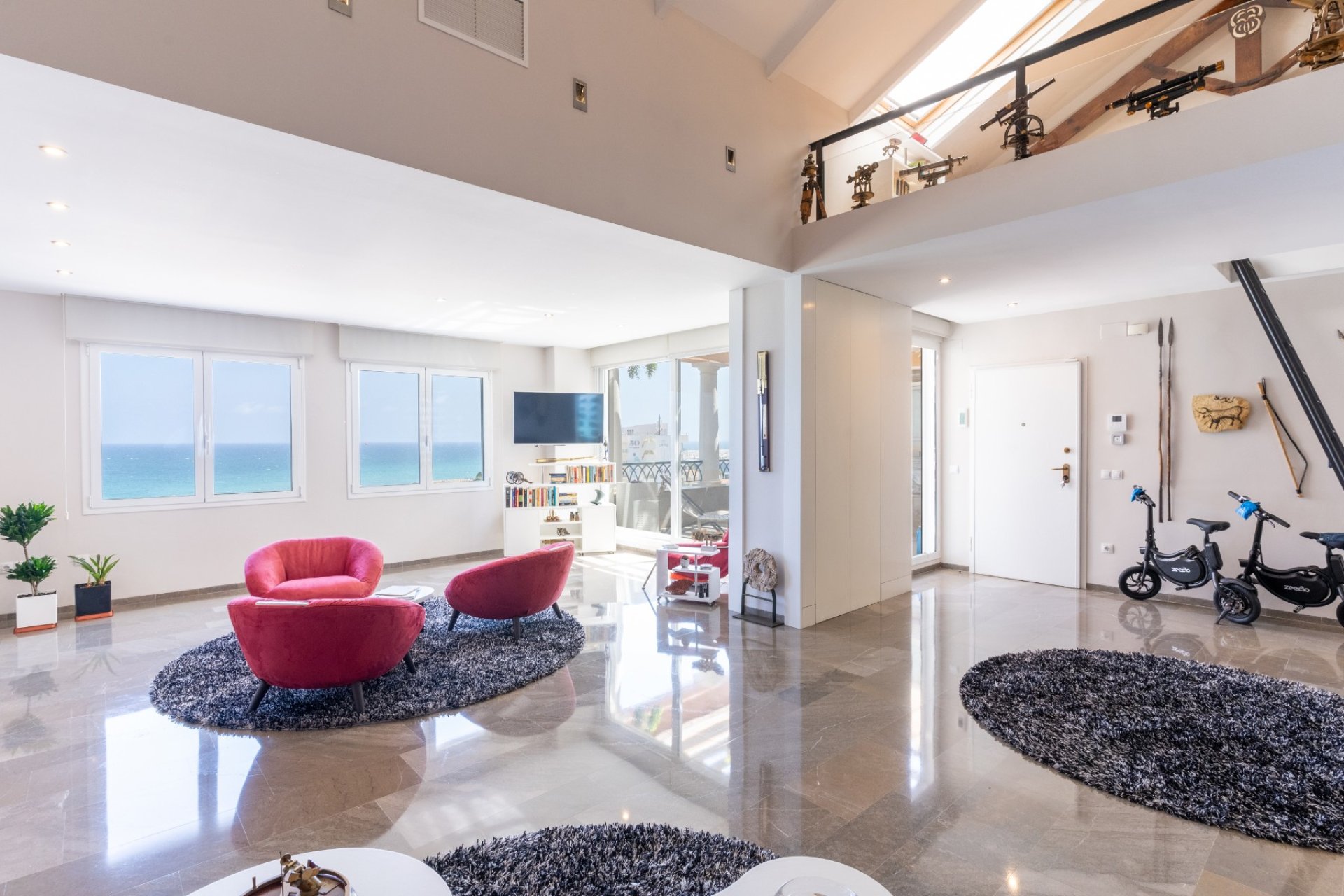 Resale - apartment -
Alicante - - Centro  -