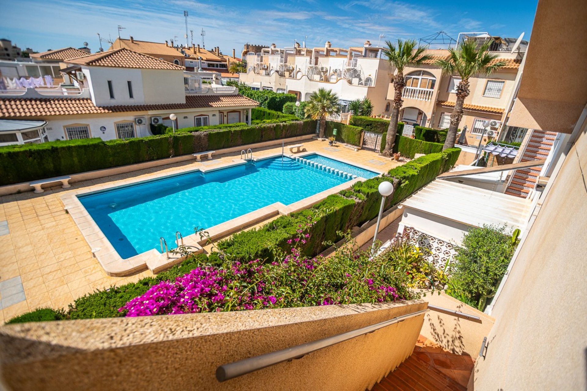 Resale - apartment -
Alicante - La Florida