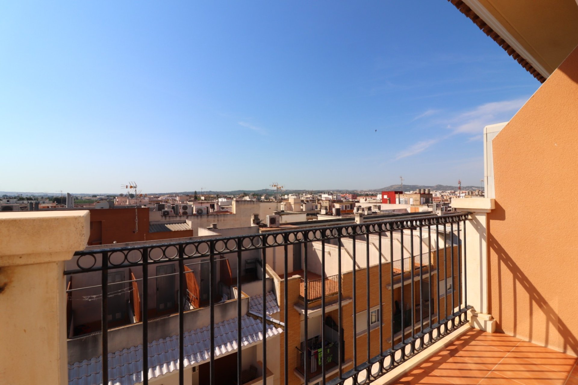 Resale - apartment -
Almoradí - Almoradi - Town